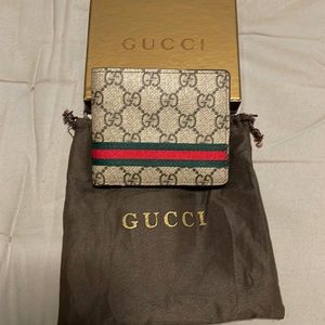 gucci men wallet